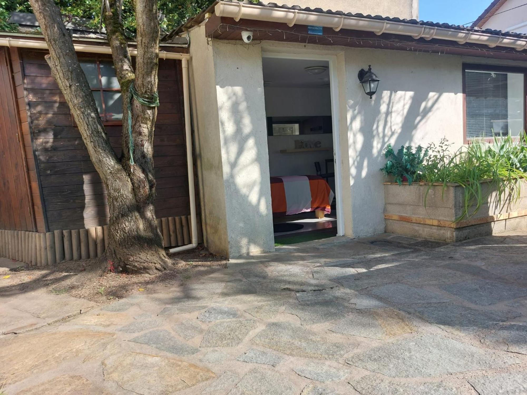 Hotel Aloha Champignol Zewnętrze zdjęcie
